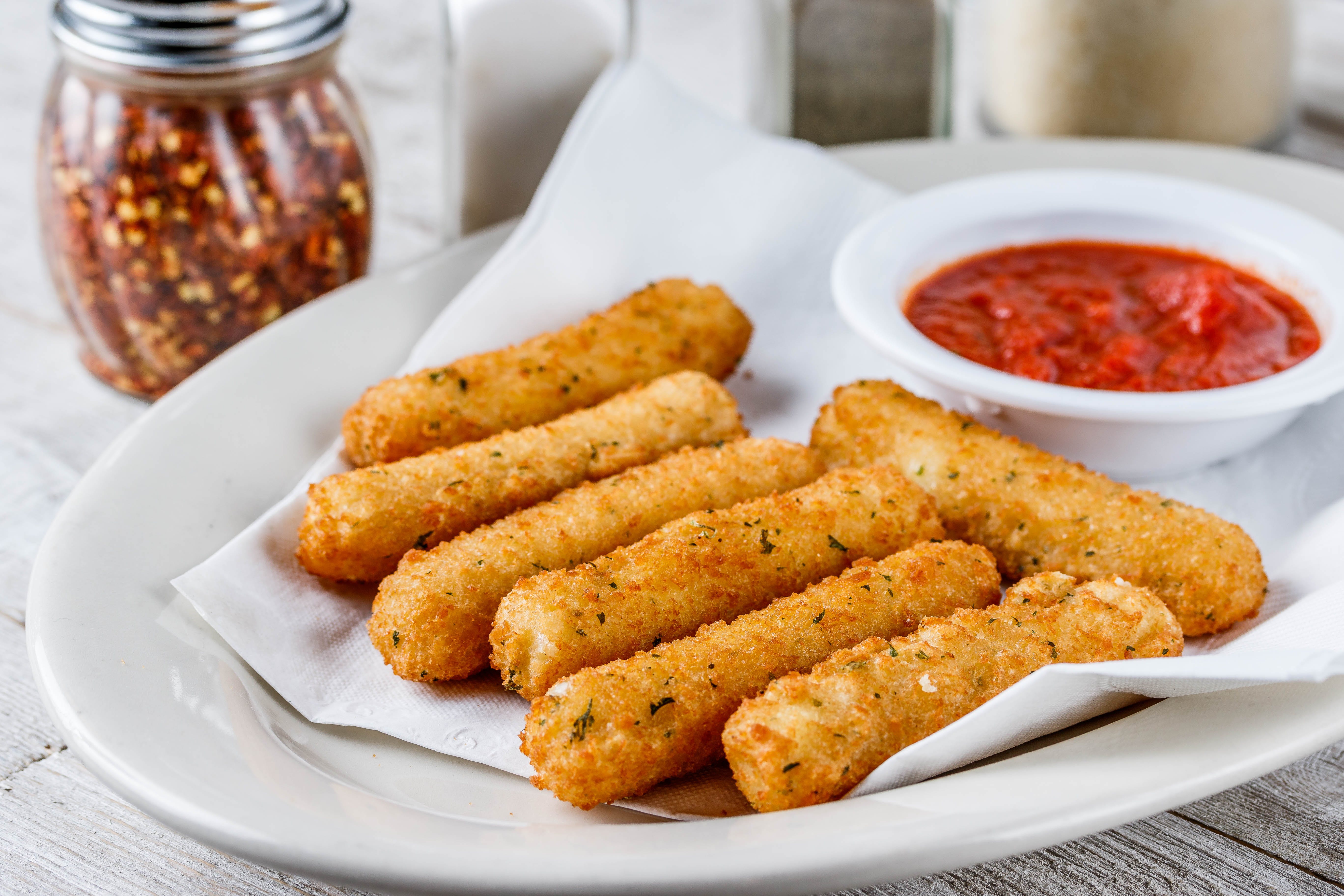 Order Fried Mozzarella - Appetizer food online from Mario Pizza & Pasta store, Seabrook on bringmethat.com