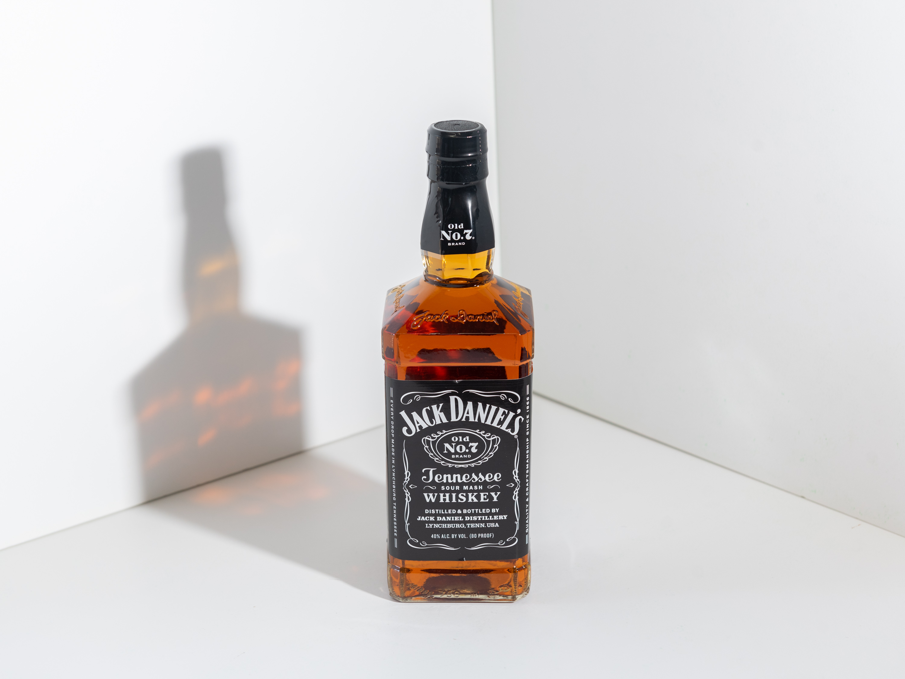 Order Jack Daniel's Black Label, 750 ml. Whiskey food online from Village Liquor & Wine store, Glendale on bringmethat.com