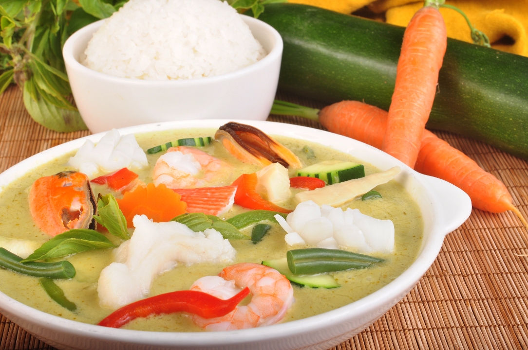 Order Green Curry food online from Pacific Thai store, Santa Cruz on bringmethat.com