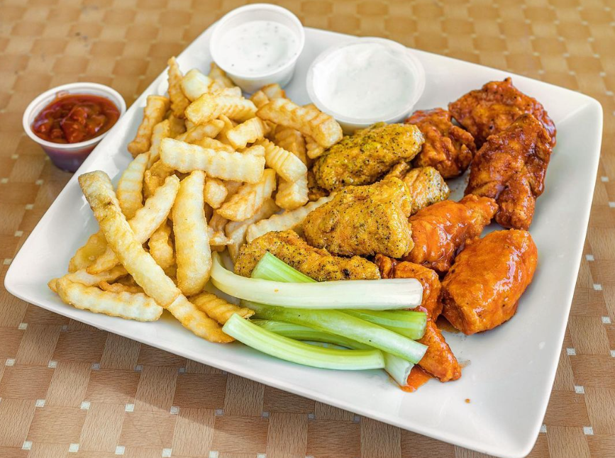 Order 10 Pieces Buffalo Wings Combo food online from Lokman Best Wings store, Richmond on bringmethat.com
