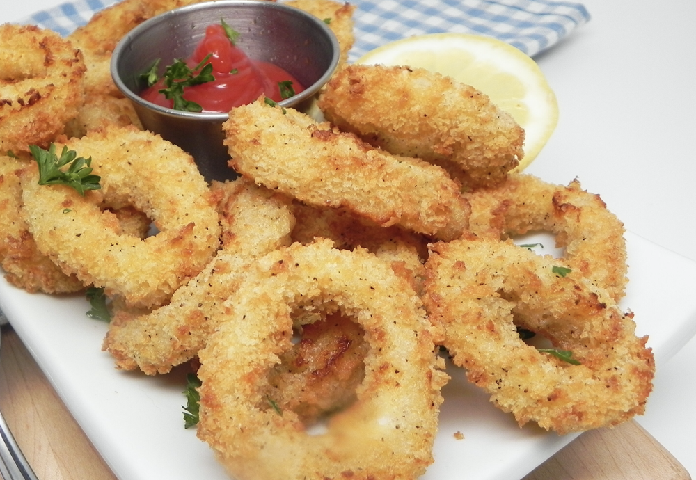 Order 6 Pieces Fried Calamari food online from Jin 28 store, Carol Stream on bringmethat.com
