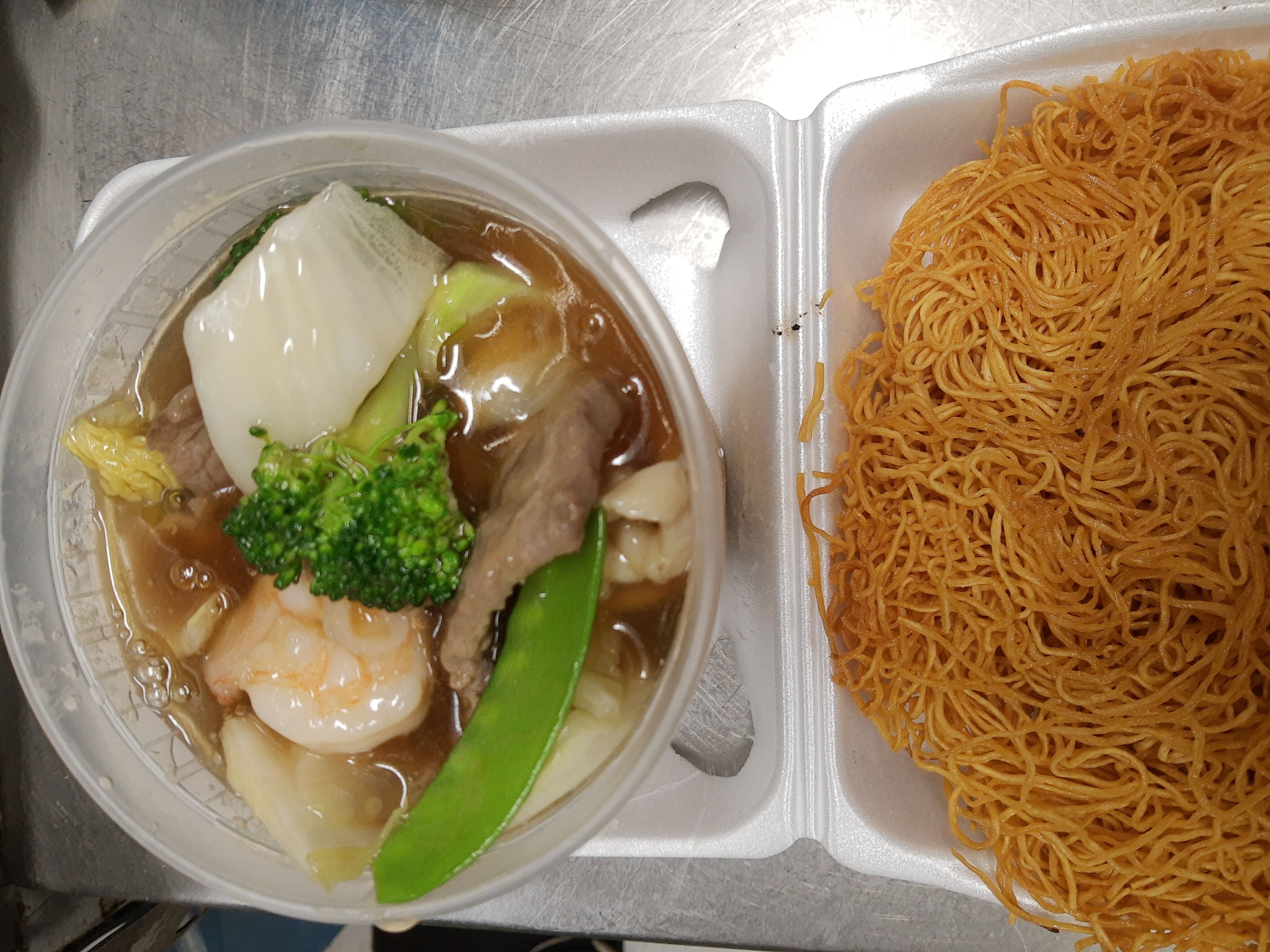 Order N4. Special Crispy Pan-Fried Noodles food online from 88 Chinese & Sushi Sherman Oaks store, Van Nuys on bringmethat.com