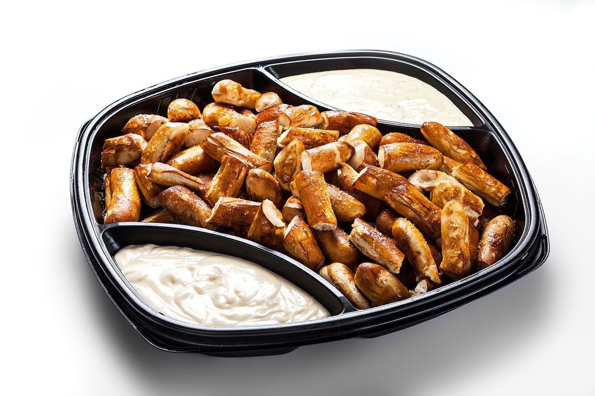 Order BIG Pretzel Tray food online from Arooga's Grille House and Sports Bar store, Warwick on bringmethat.com