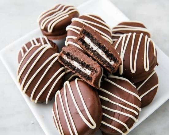 Order Half A Dozen Chocolate Covered Oreos food online from Chocolatey Sweets store, Los Angeles on bringmethat.com