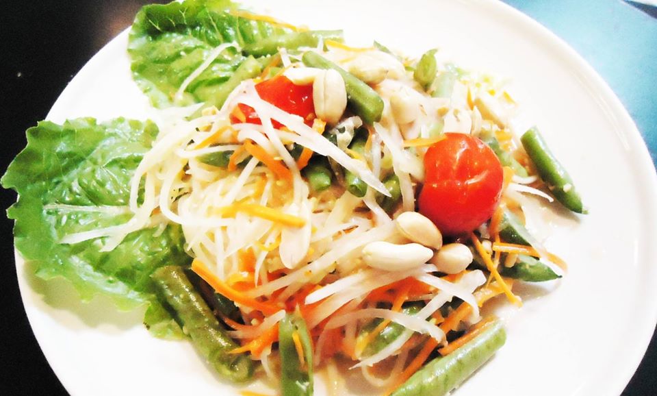 Order Papaya Salad food online from Siriwan Thai Restaurant store, Silver Spring on bringmethat.com