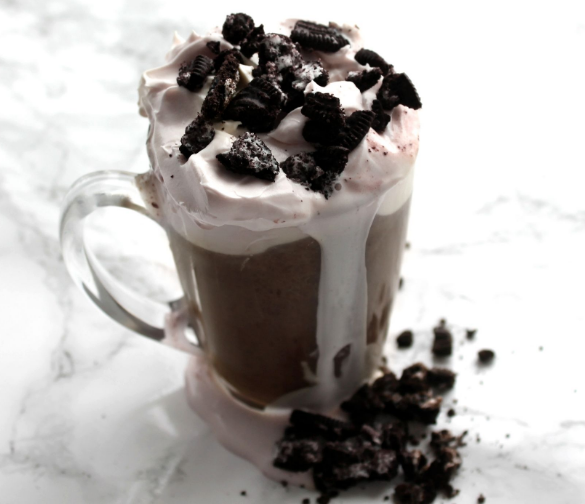 Order Oreo's Hot Chocolate food online from Caffe Bene store, Jackson Heights on bringmethat.com