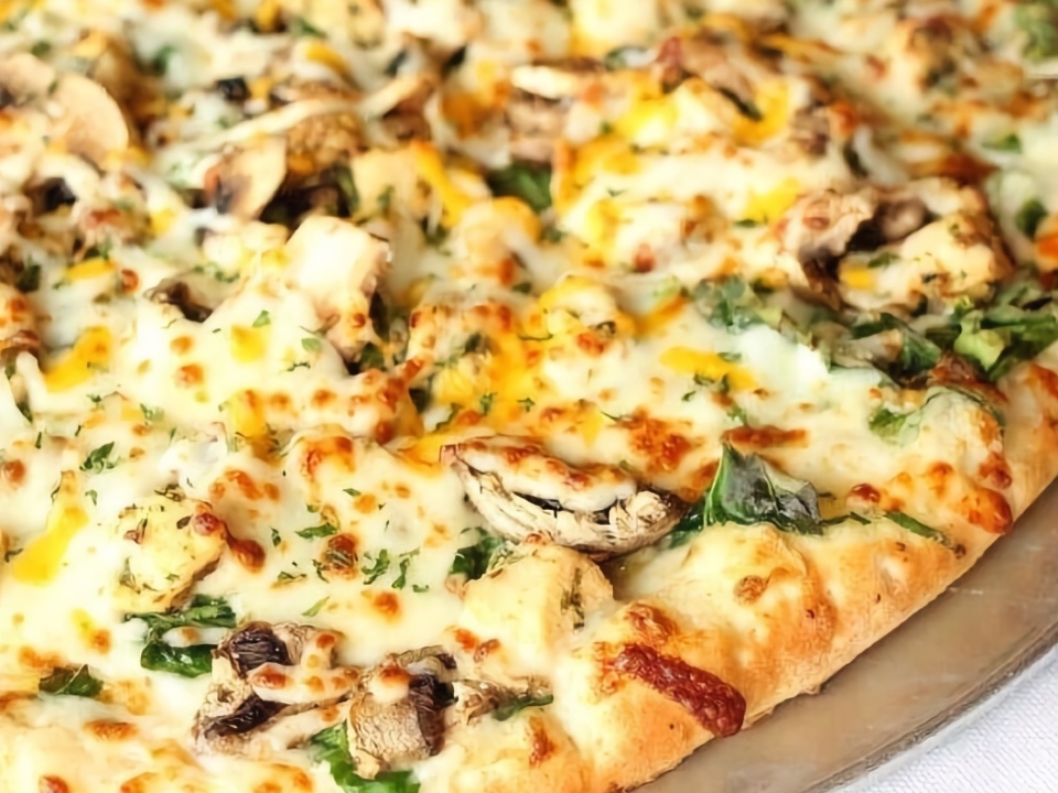 Order Small Grace's Alfredo food online from Palio Pizza Cafe store, Allen on bringmethat.com