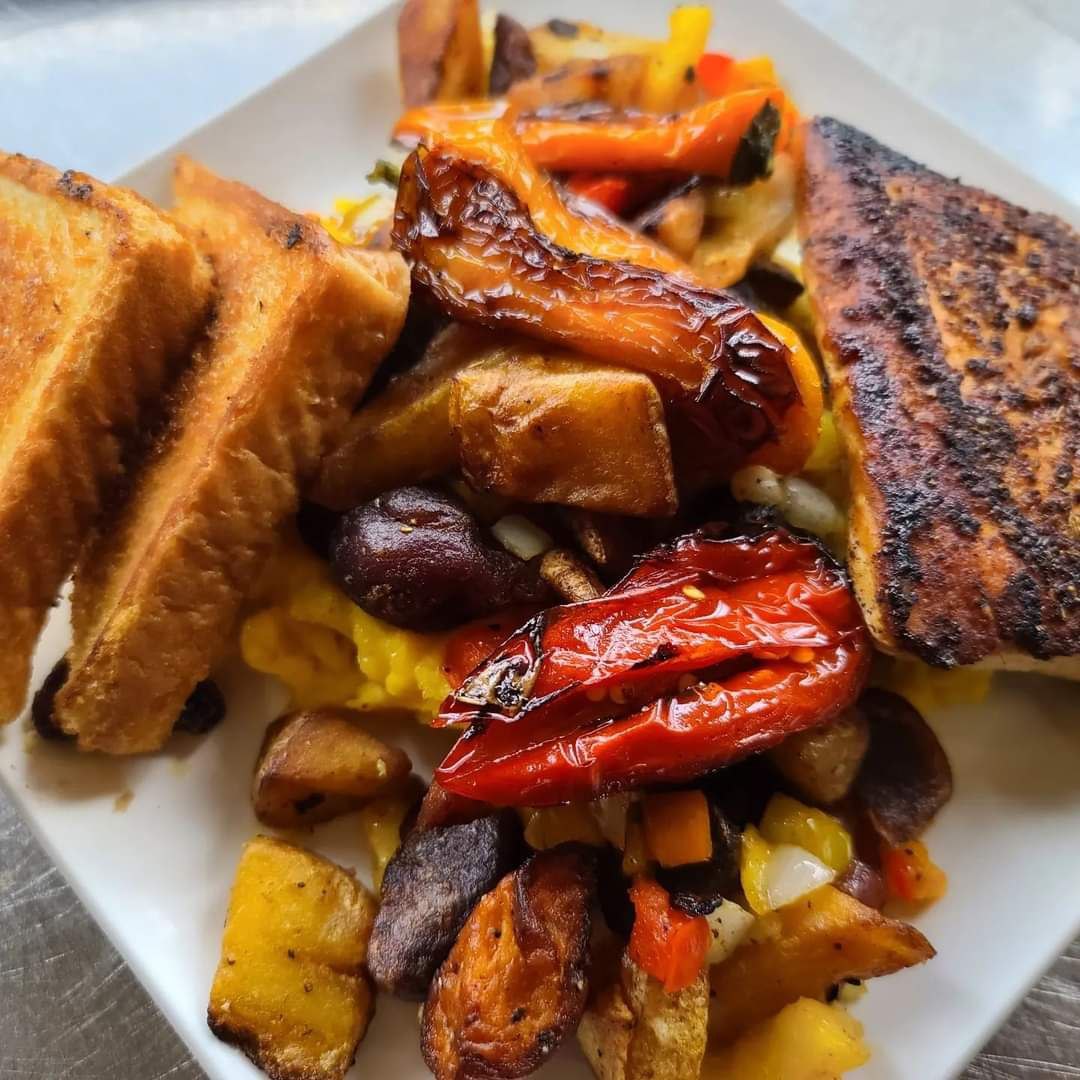 Order Ultimate Potato and Pepper Scramble food online from Cleveland Breakfast Club store, Cleveland on bringmethat.com