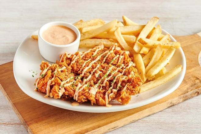 Order Bloomin' Fried Chicken (Lunch Size) food online from Outback Steakhouse store, Charlotte on bringmethat.com