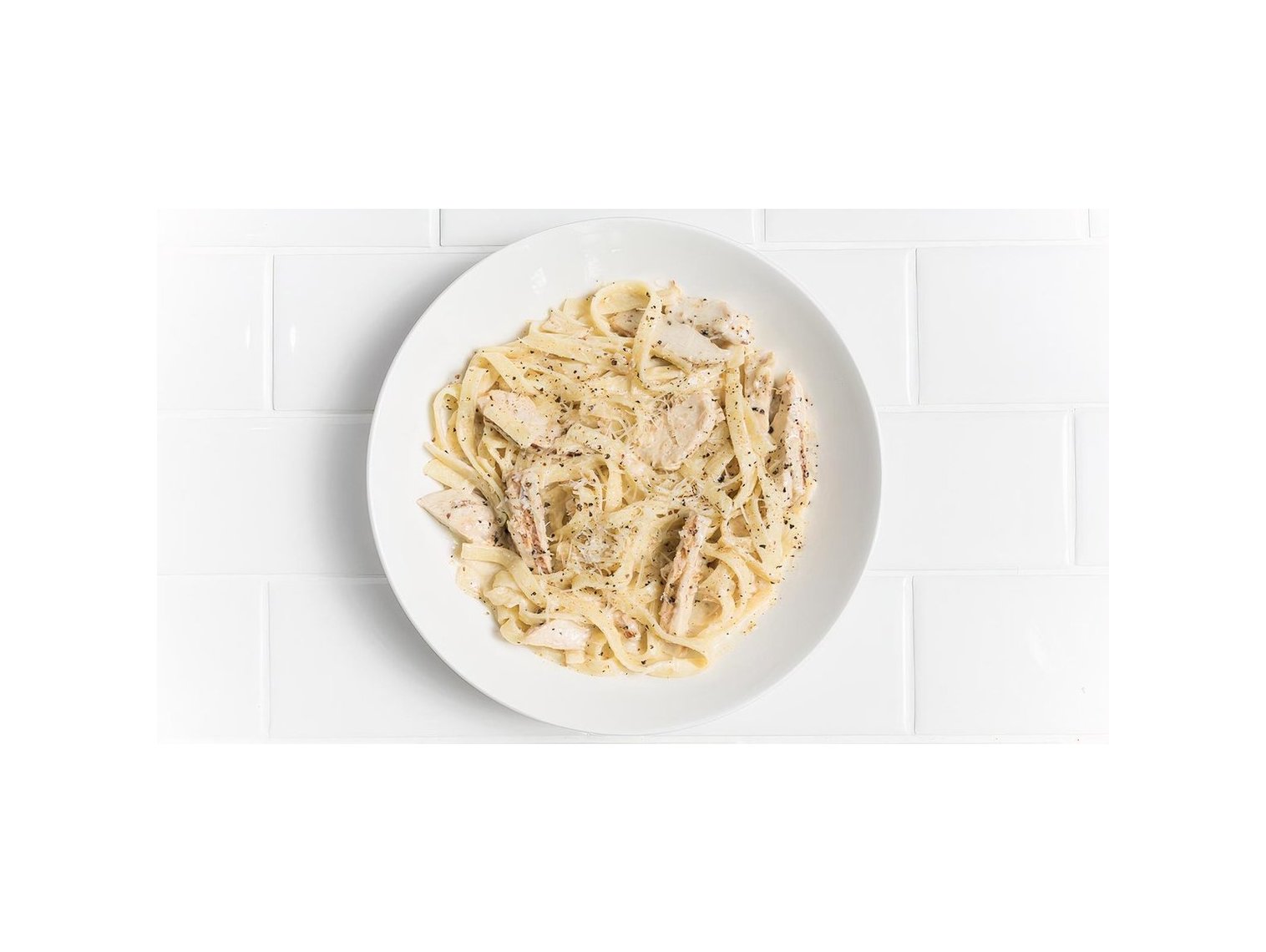 Order Fettuccini Alfredo with Chicken food online from Pastini  store, Portland on bringmethat.com