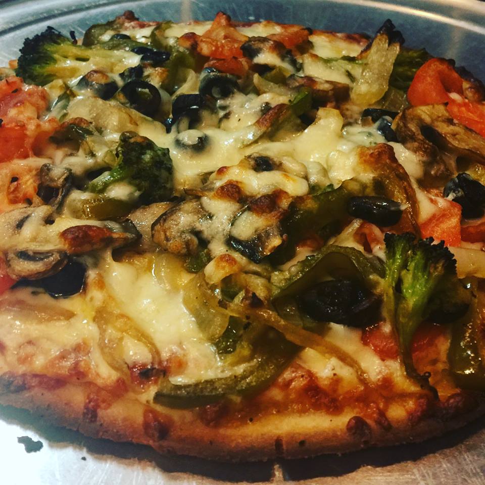 Order Vegetarian Specialty Pizza food online from Husky Pizza store, Coventry on bringmethat.com