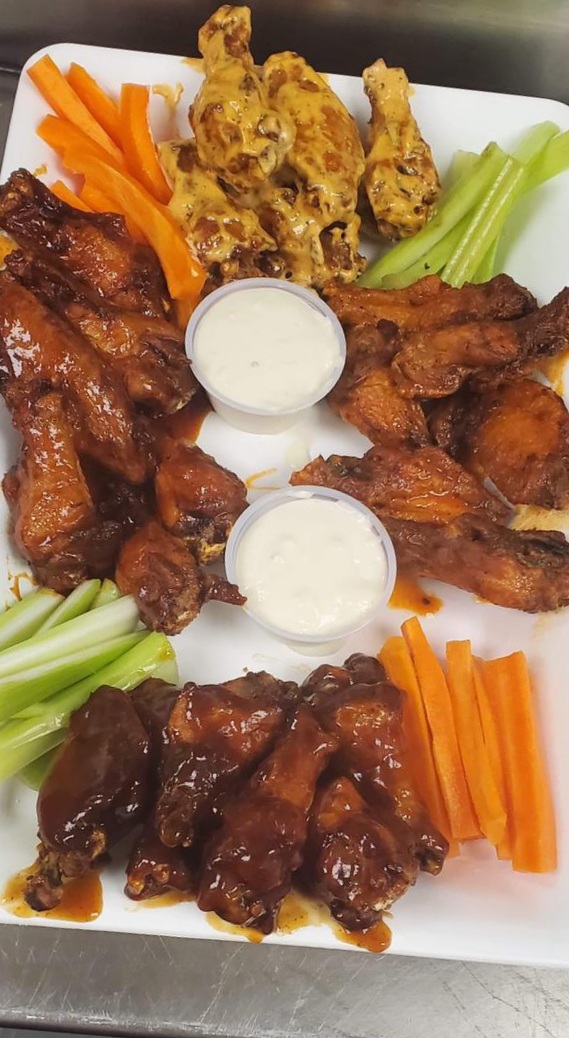Order  Chicken Wings food online from 512 Quantum Sound Bar & Restaurant store, Jersey City on bringmethat.com