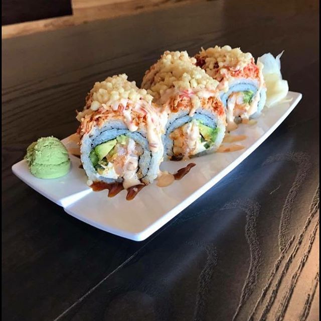 Order Firecracker Shrimp Roll food online from Sushi Boss store, Indianapolis on bringmethat.com