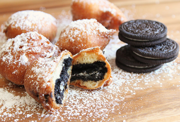 Order Fried Oreos food online from Ametis Pizza store, Clifton on bringmethat.com