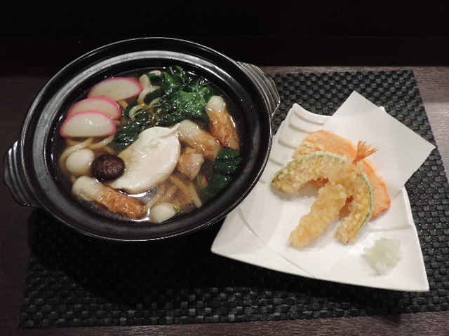 Order K2. Nabe Yaki Udon food online from Icho Izakaya Fusion Cuisine store, Temple City on bringmethat.com
