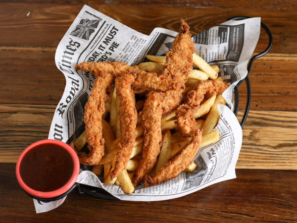 Order Crispy Chicken Strips and Chips food online from Sutter pub store, San Francisco on bringmethat.com