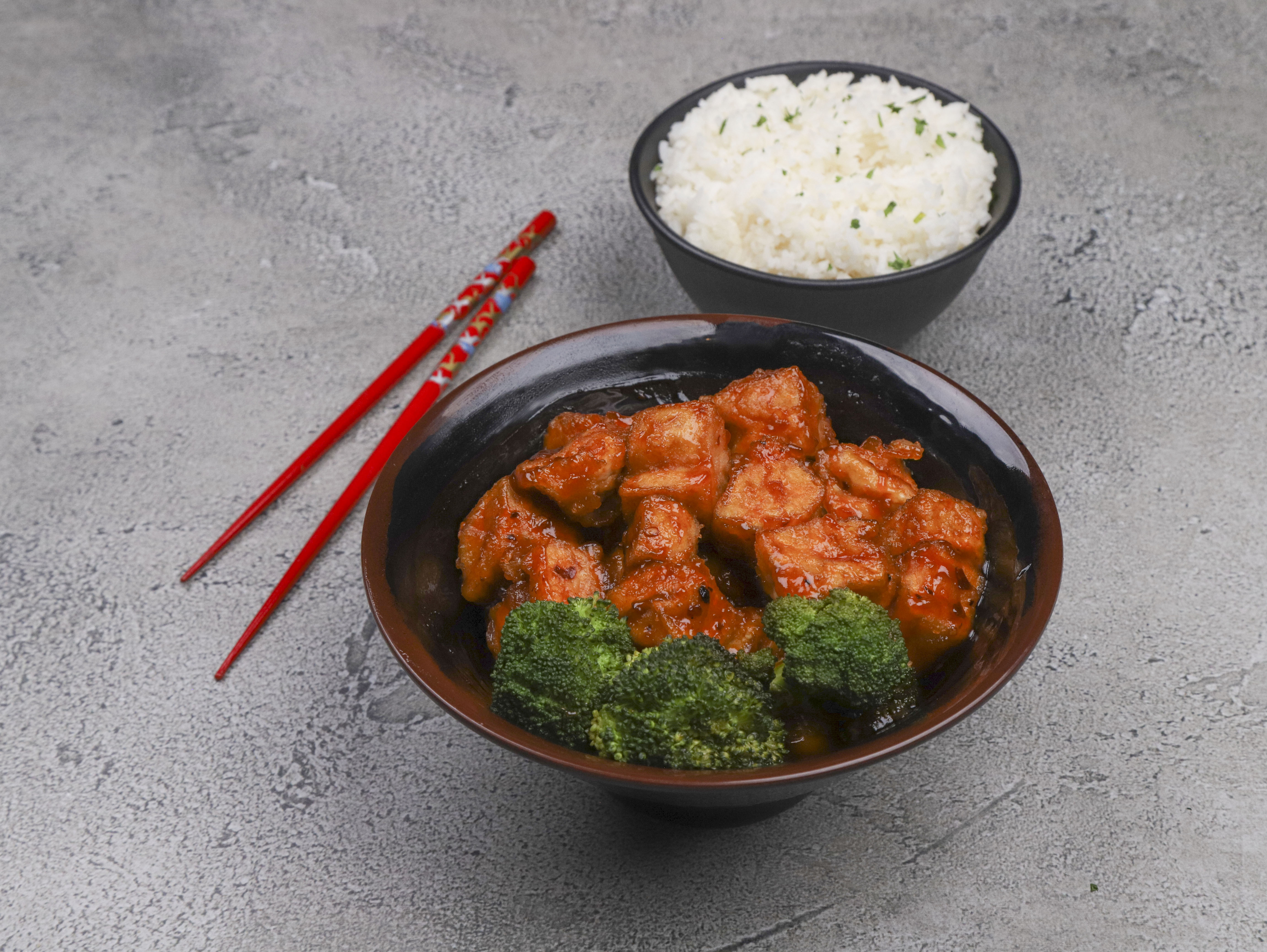 Order General Tso's Style food online from Lun Asia Chef store, Philadelphia on bringmethat.com