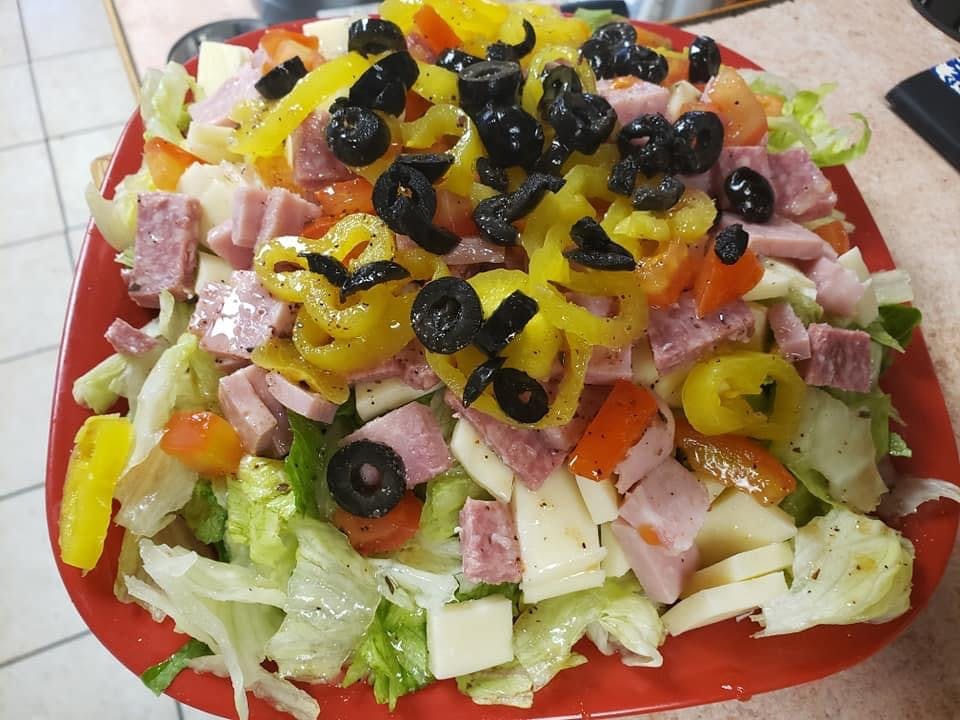 Order American Antipasto Salad - Small food online from Alta Pizzeria & Pasta House store, Hazleton on bringmethat.com