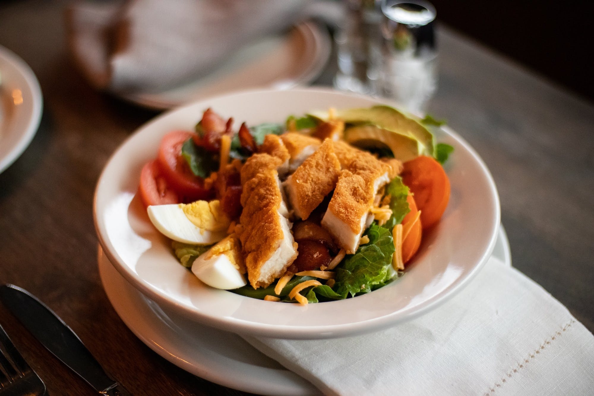Order Cheddar Cheese Cobb Salad - Salad food online from Acropolis Pizza & Pasta store, Everett on bringmethat.com