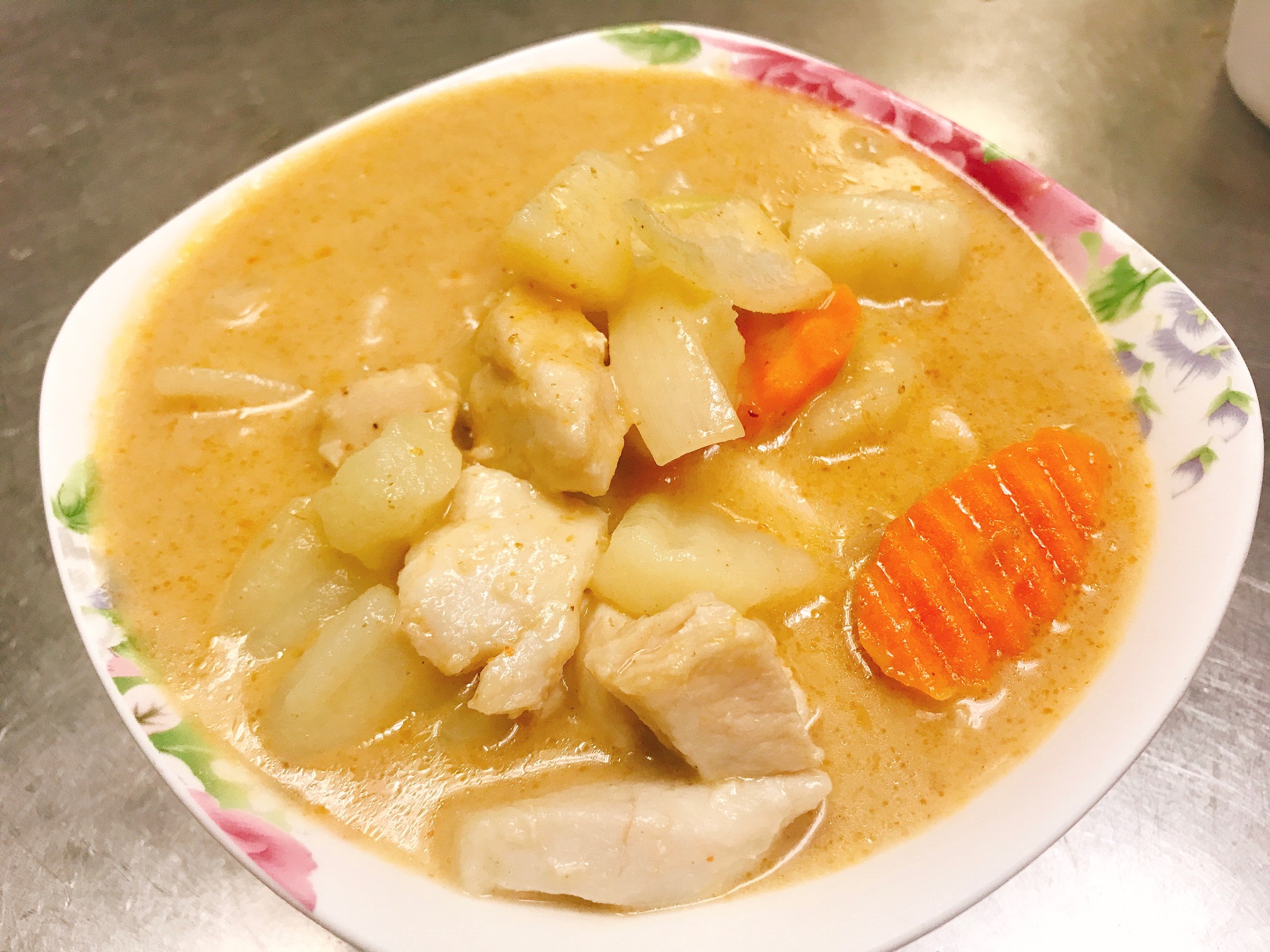 Order Yellow Curry food online from Thai Food Corner store, Mesa on bringmethat.com
