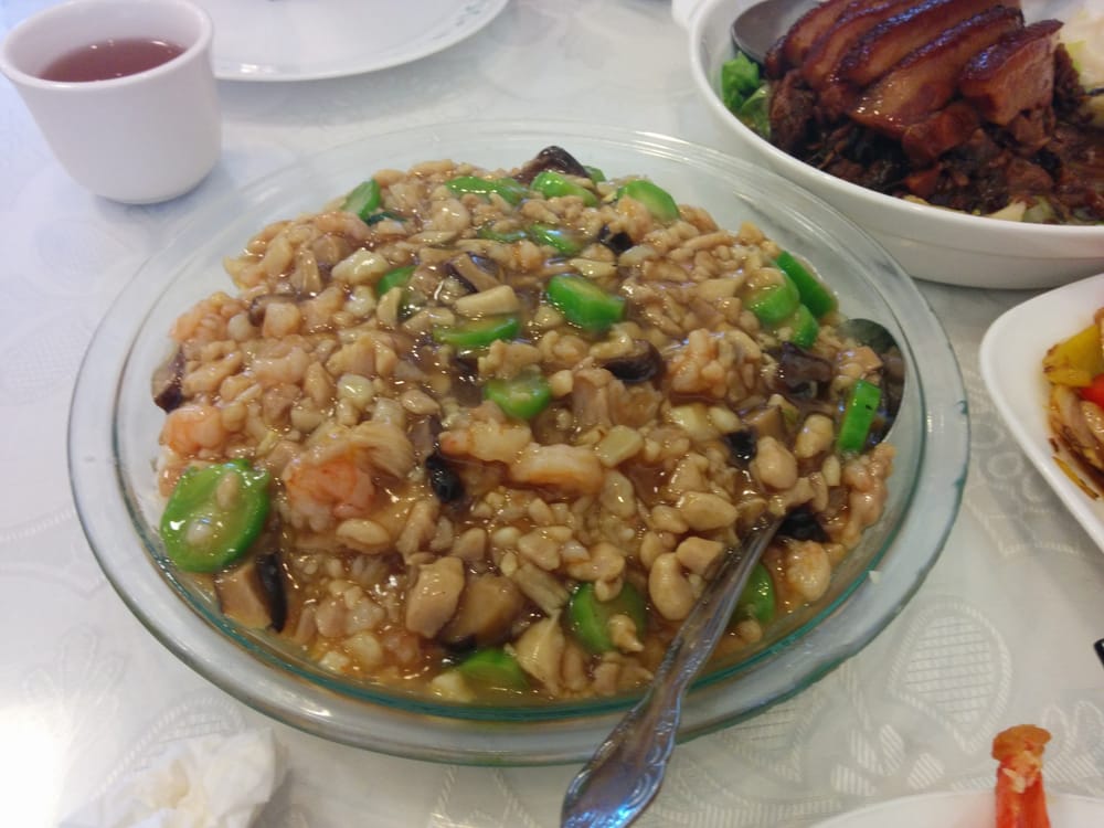 Order M6. Fukien Fried Rice food online from Hakka Restaurant store, San Francisco on bringmethat.com