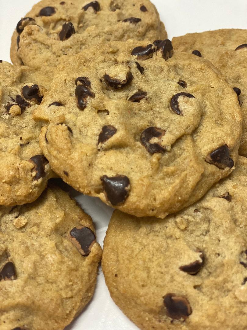 Order Chocolate Chip Cookie food online from E & L Bakery store, Bronx on bringmethat.com