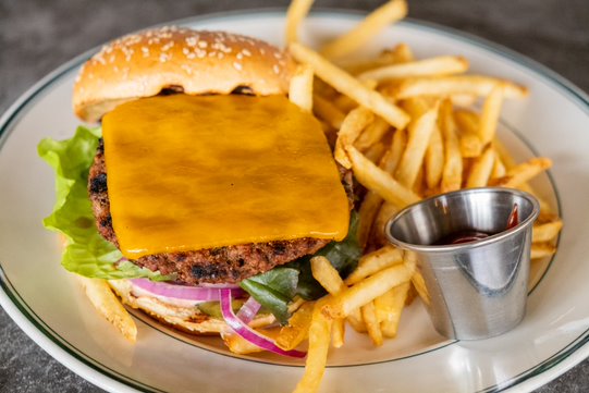 Order Chop House Cheeseburger food online from Daily grill store, Rohnert Park on bringmethat.com