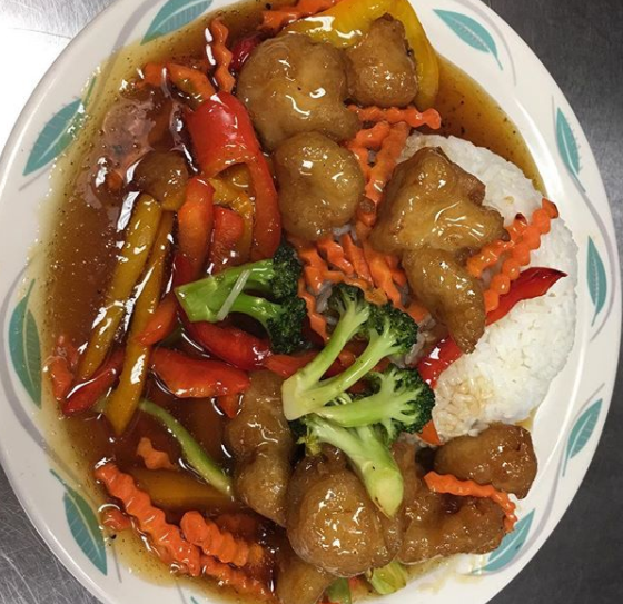 Order Sf15. Honey Chicken food online from Thai Delight store, Clinton Township on bringmethat.com