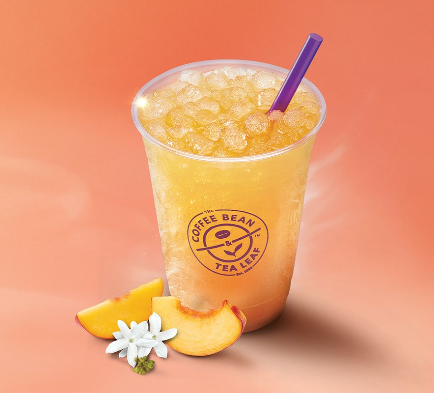 Order Cold Brew|Peach Jasmine Cold Brew Tea food online from The Coffee Bean & Tea Leaf store, Palm Desert on bringmethat.com