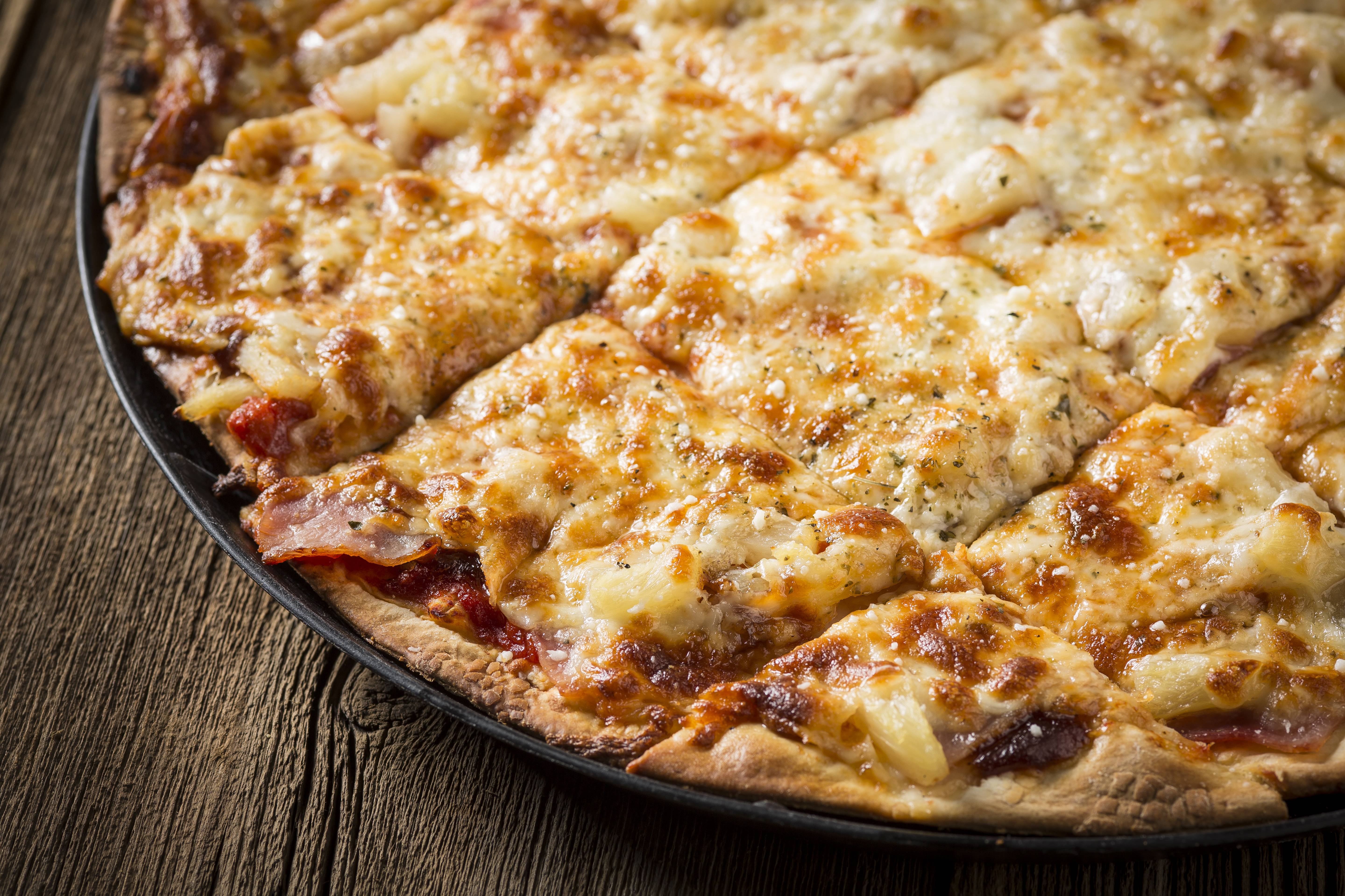 Order The Hawaiian Pizza food online from Rosati Pizza store, Gold Canyon on bringmethat.com