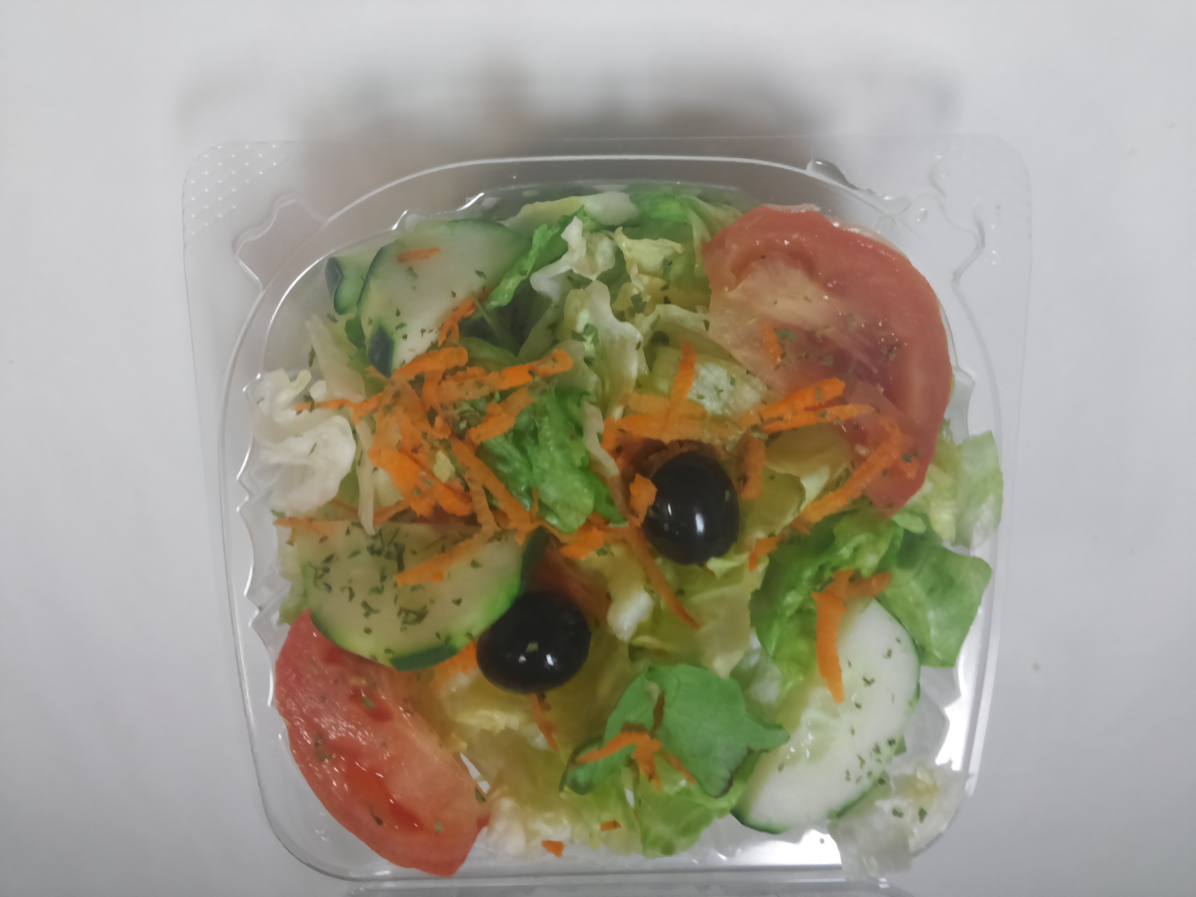Order Toss Garden Salad  w/ Choice of  Dressing.  food online from Jonathan Pizza store, Albany on bringmethat.com