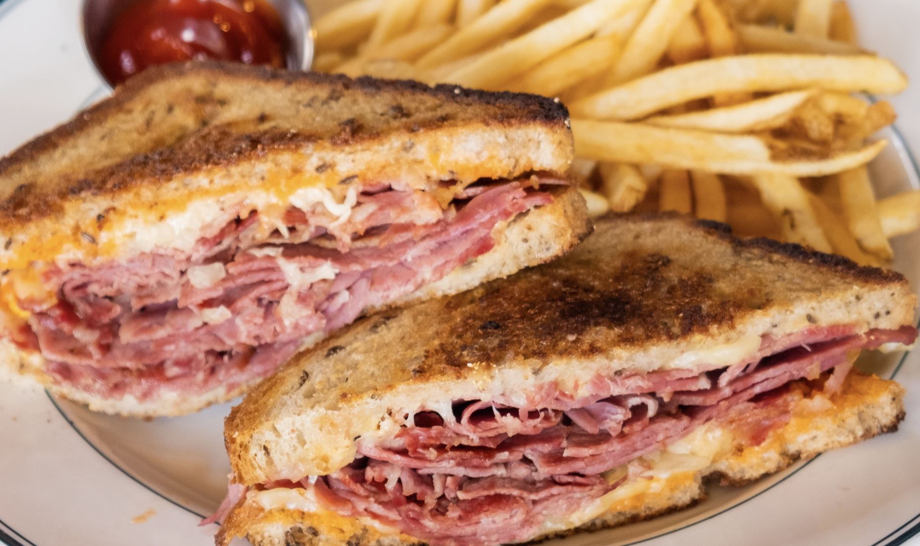 Order Reuben Sandwich food online from Daily Grill store, Los Angeles on bringmethat.com