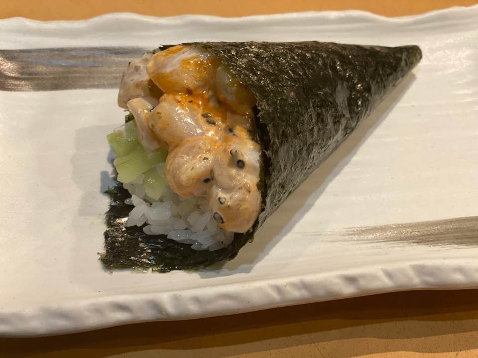 Order Spicy Scallop Hand Roll food online from Kiku Sushi store, Los Angeles on bringmethat.com