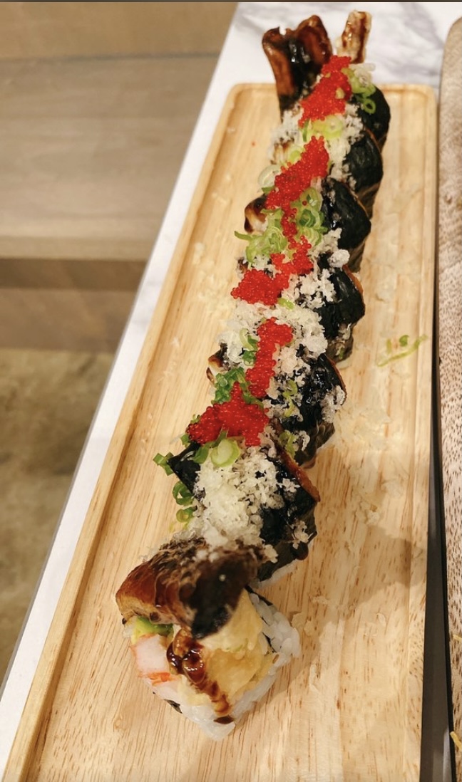 Order G - Dragon Roll food online from Hinata Sushi Bar & Grill store, Alexandria on bringmethat.com
