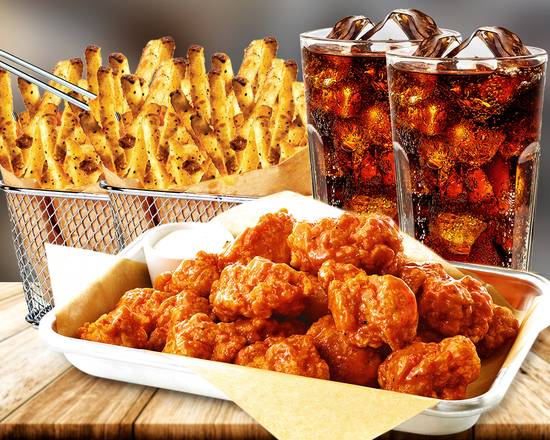 Order Boneless Wings Party Platter Combo food online from Mangos Cafe store, Columbus on bringmethat.com