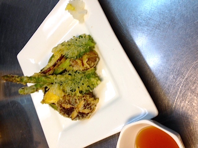 Order Vegetable Tempura food online from Moto Azabu Sushi Bar & Grill store, Marina Del Rey on bringmethat.com