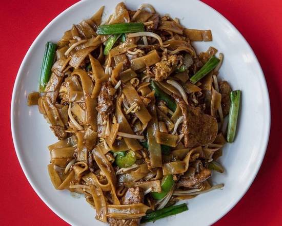 Order Drunken Noodle food online from Go! Sy Thai store, Livonia on bringmethat.com
