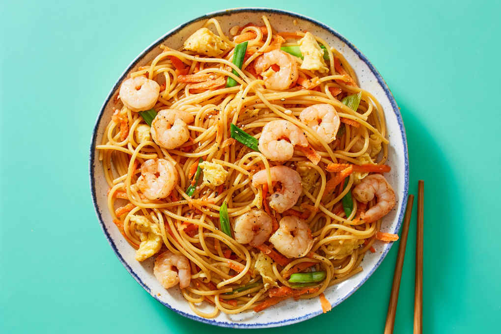 Order Shrimp Lo Mein food online from Hunan Taste store, Springfield on bringmethat.com