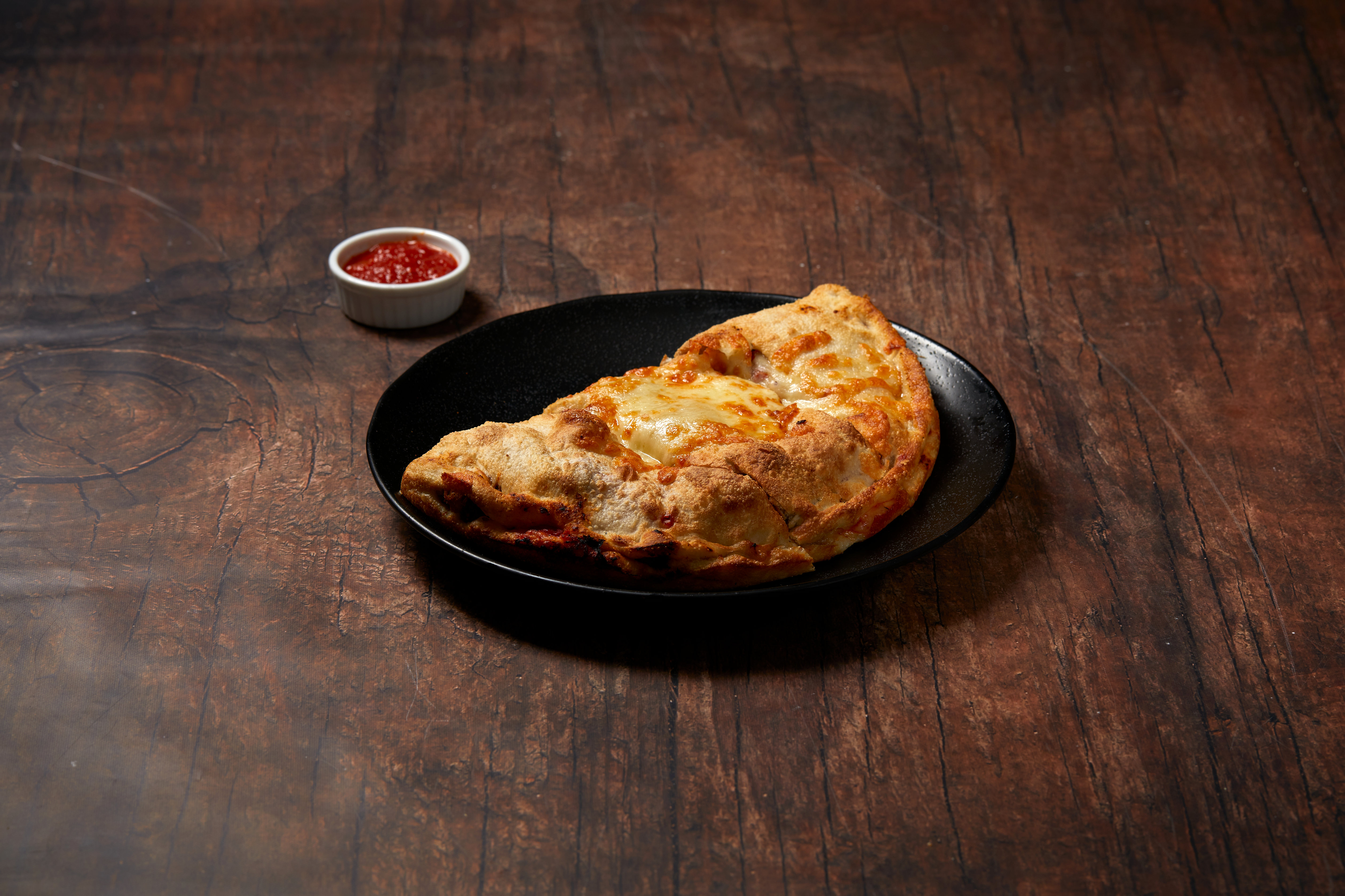 Order Specialty Calzone food online from Wise Guys Deli store, West Warwick on bringmethat.com