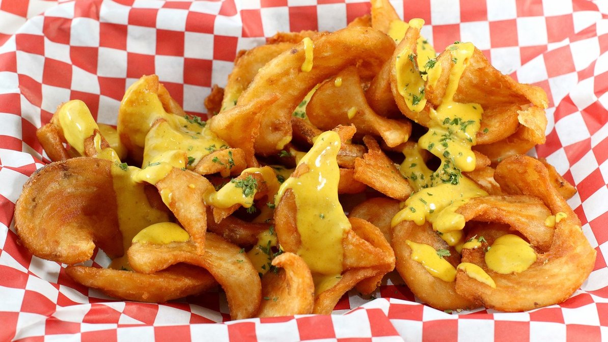Order Curry Fries food online from Papa Mak's Burgers store, San Francisco on bringmethat.com