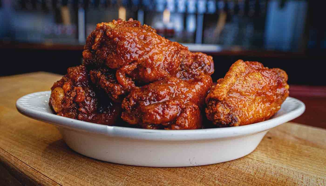 Order Hot Wings food online from Refuge store, San Mateo on bringmethat.com