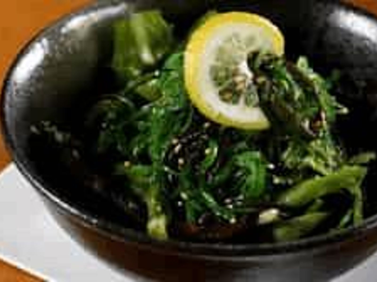 Order  Seaweed Salad food online from Ginza Sushi & Sake store, San Francisco on bringmethat.com