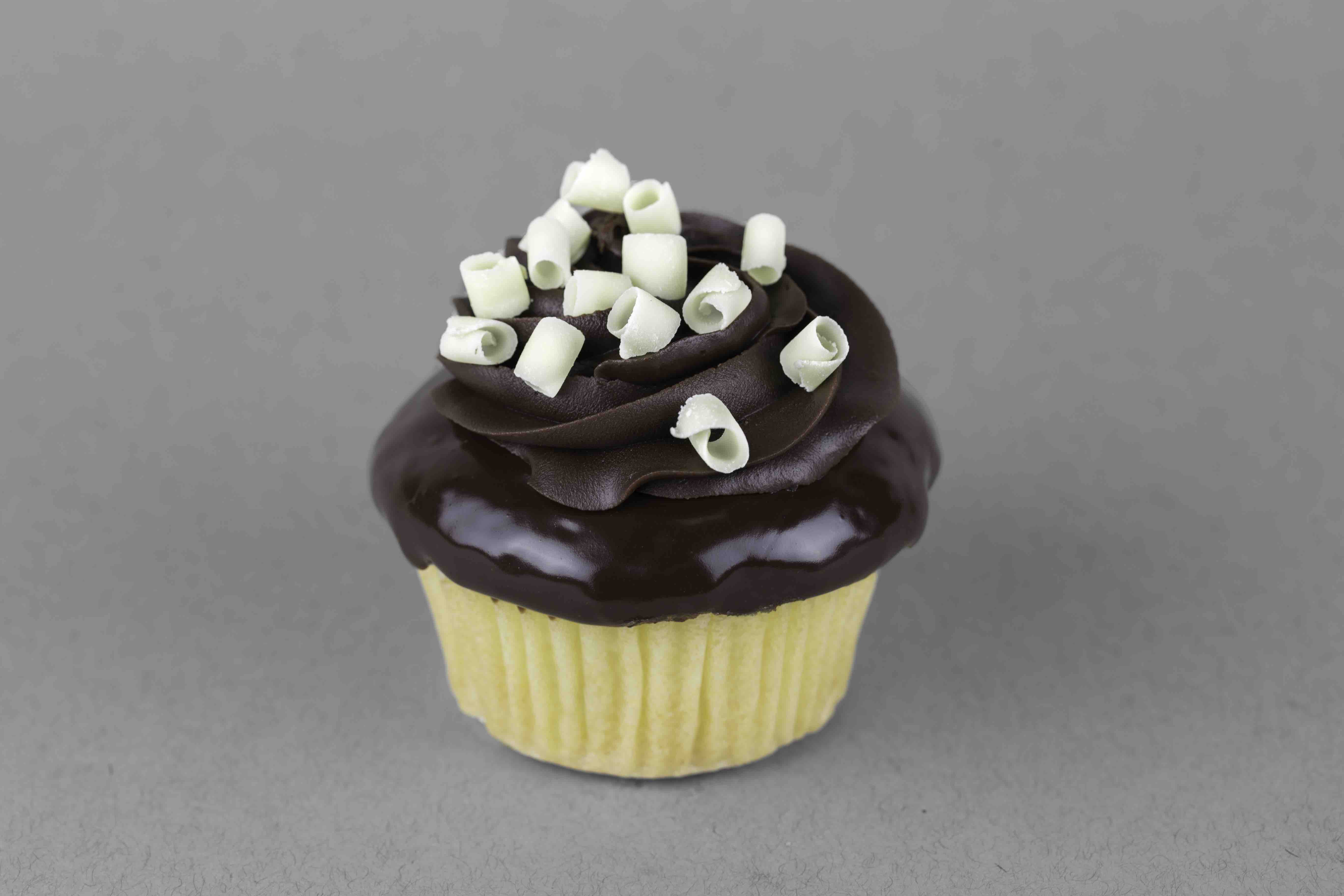 Order Boston Cream food online from Molly's Cupcakes store, New York on bringmethat.com