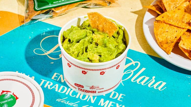 Order Guacamole con Totopos. food online from Tacombi store, New York on bringmethat.com