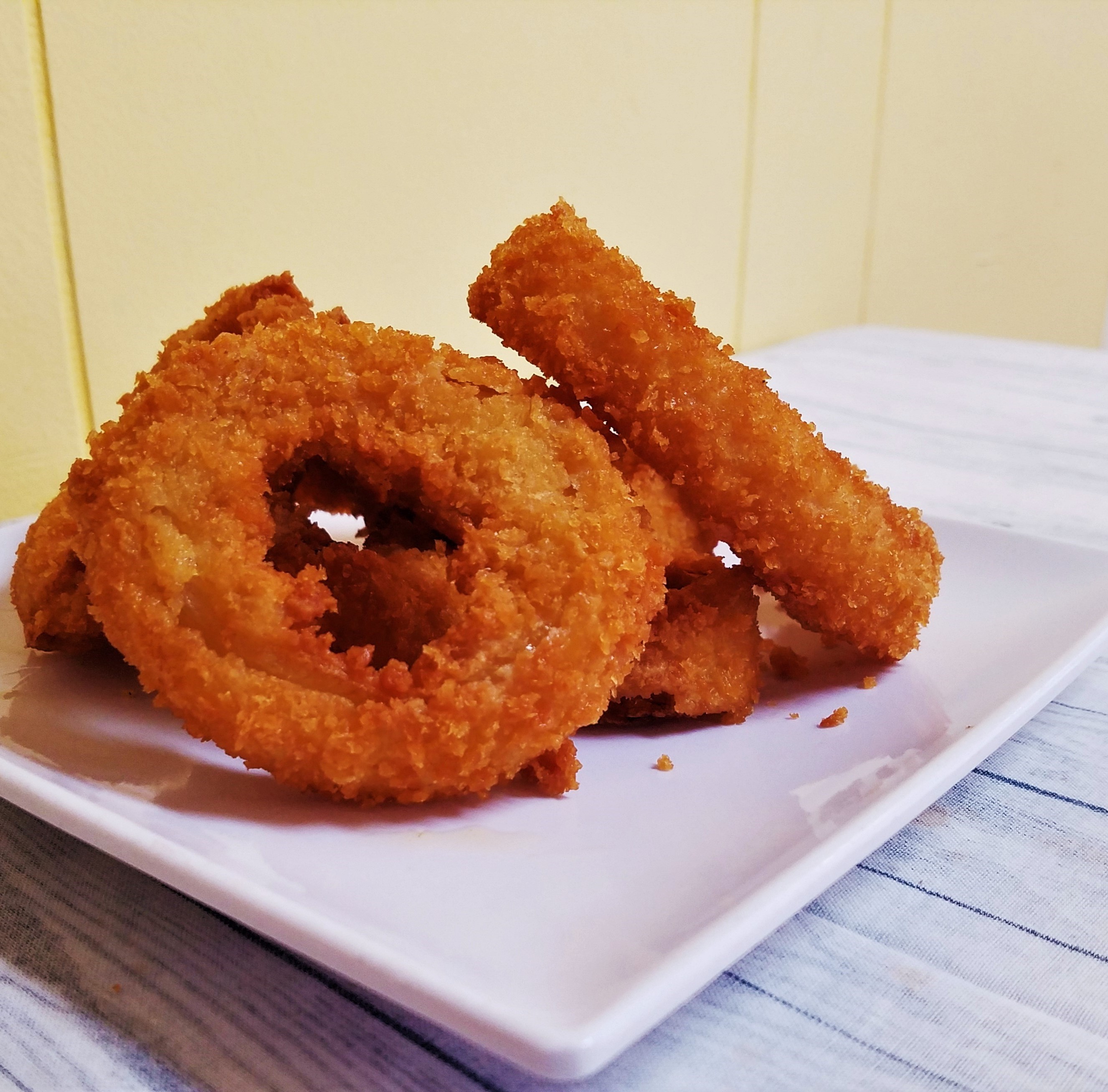 Order Onion Rings food online from Rj Southernhome Cooking store, Downey on bringmethat.com