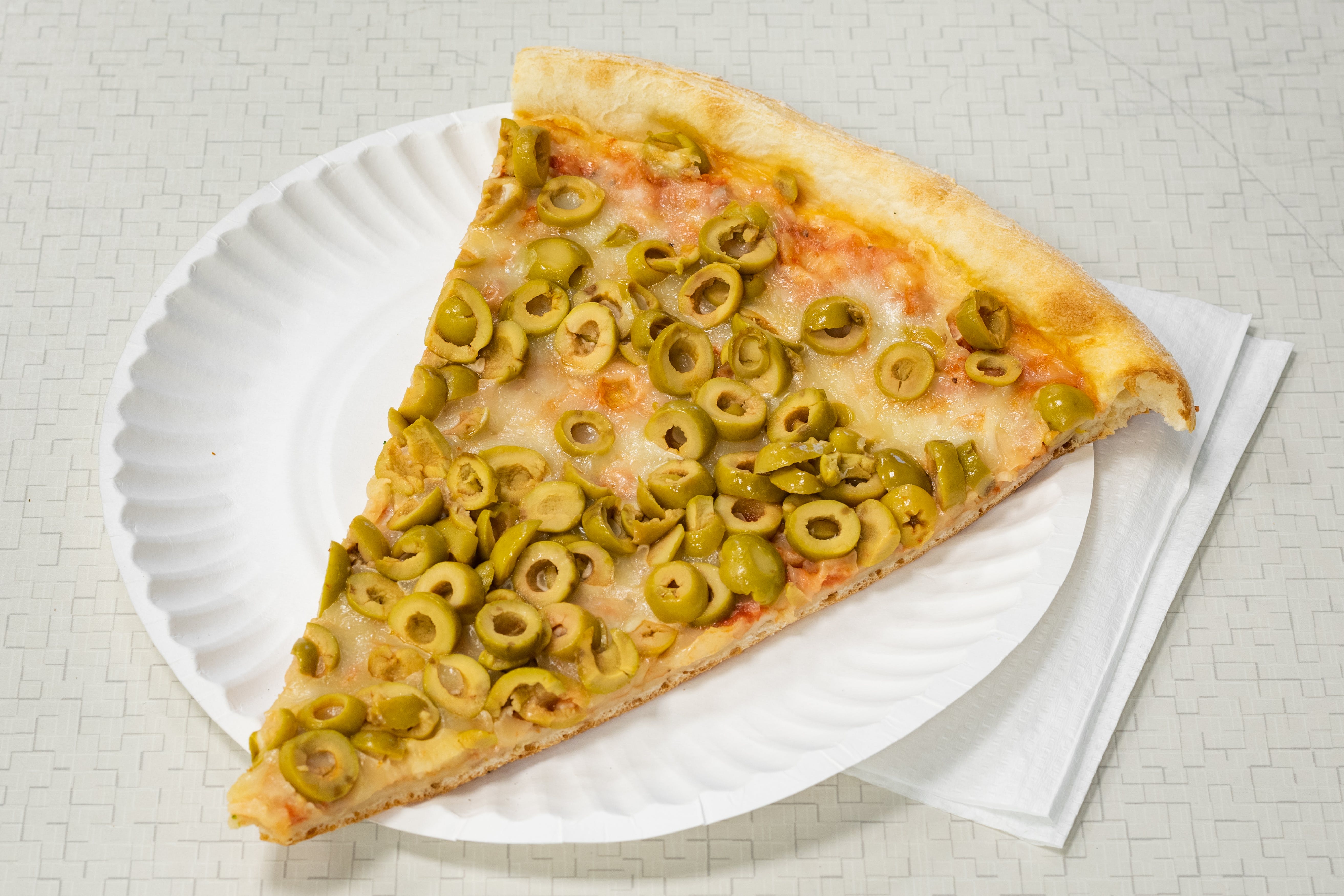 Order Olive Pie - Pizza food online from J2 Pizza South store, Lakewood on bringmethat.com