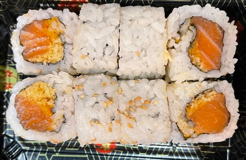 Order Spicy Salmon Roll food online from Ginza Grill store, North Charleston on bringmethat.com