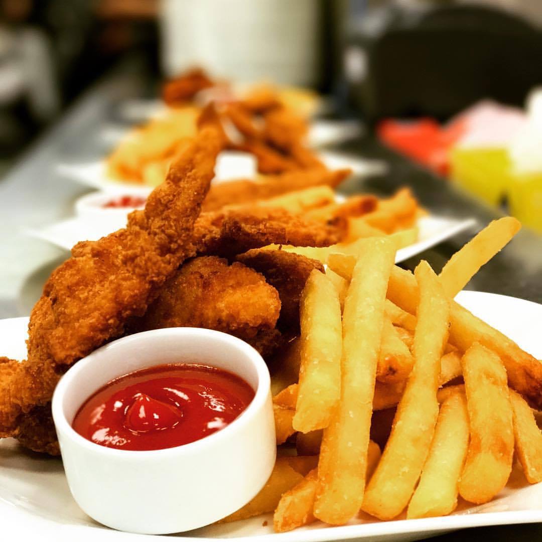Order Chicken Fingers & fries appetizers  food online from Chris Pizza store, Clifton on bringmethat.com