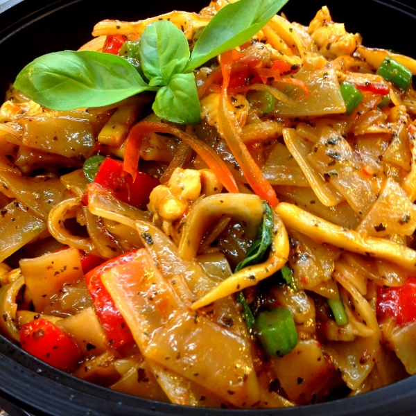 Order Drunken Noodles food online from Asian Thai Kitchen store, Miami on bringmethat.com