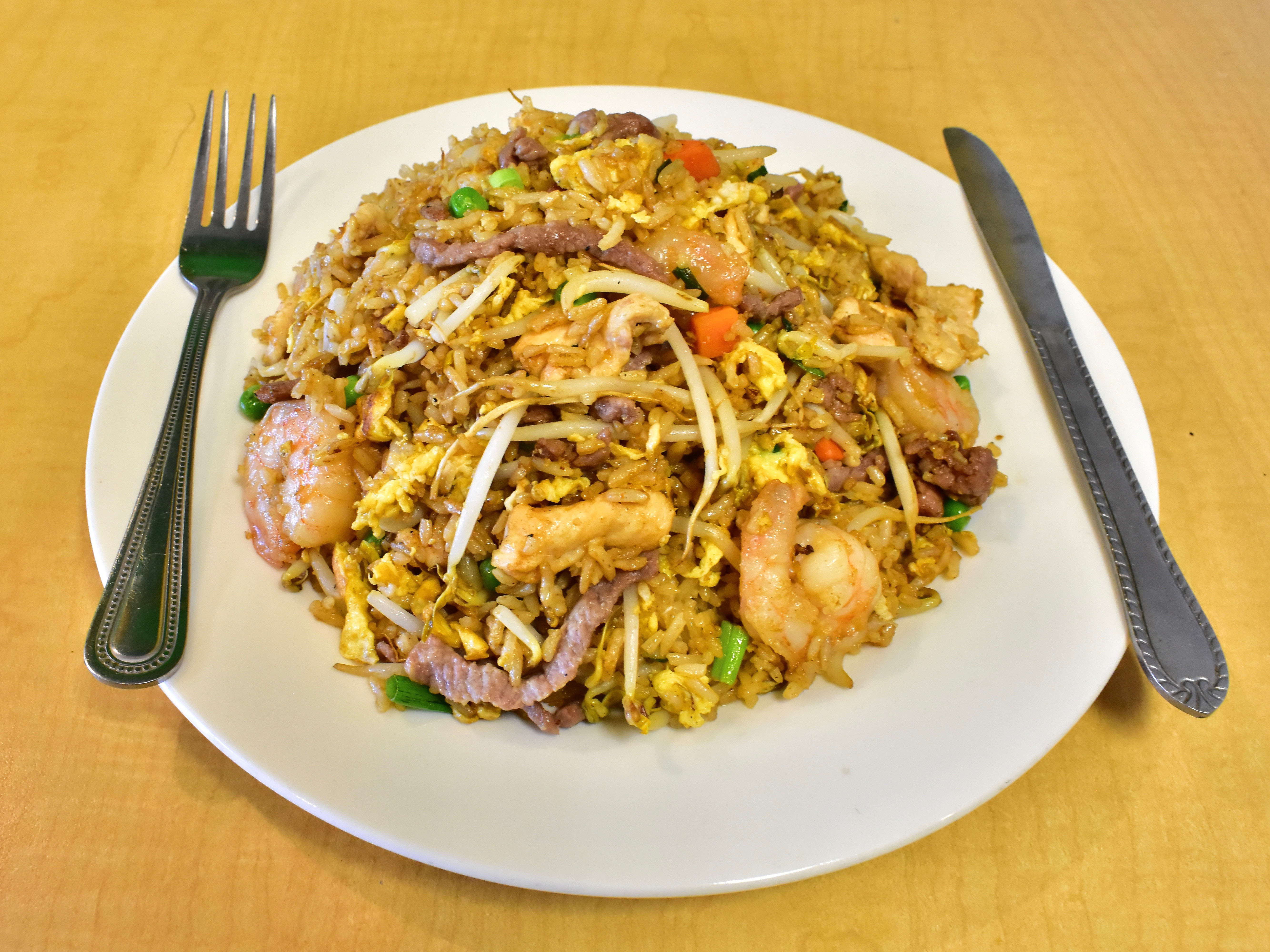Order 90. Peking Fried Rice food online from Peking Garden Restaurant store, El Paso on bringmethat.com